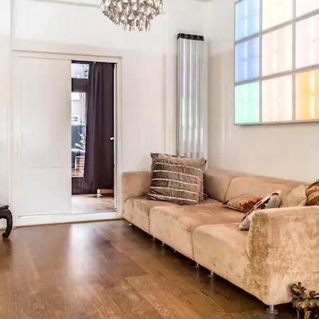 Beautiful With Asian Style Bedroom Near Rai & Center