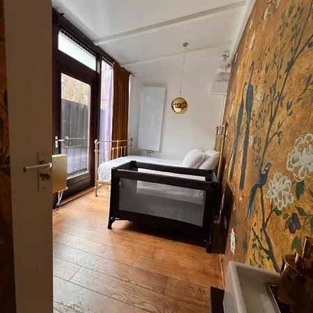 Beautiful With Asian Style Bedroom Near Rai & Center Bed & Breakfast *