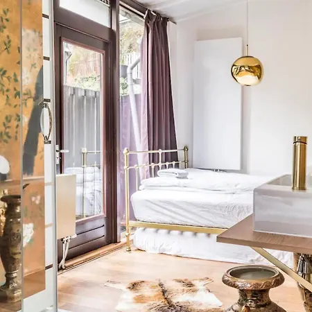 Beautiful With Asian Style Bedroom Near Rai & Center Bed and breakfast *