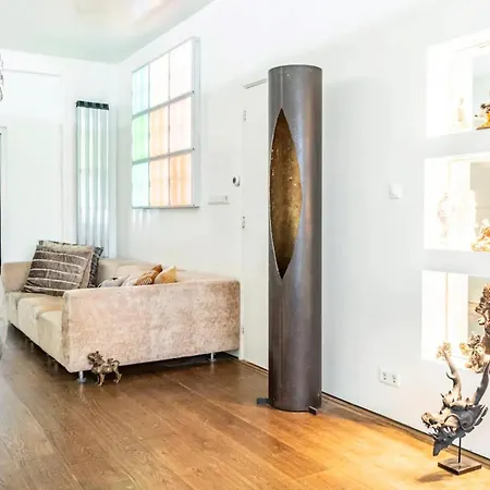Asian Oasis Nocleg ze śniadaniem 4*